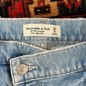 Abercrombie & Fitch High Rise Crossover Jeans